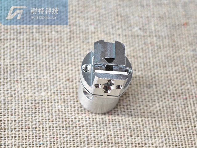 數碼電子類(lèi)零部件